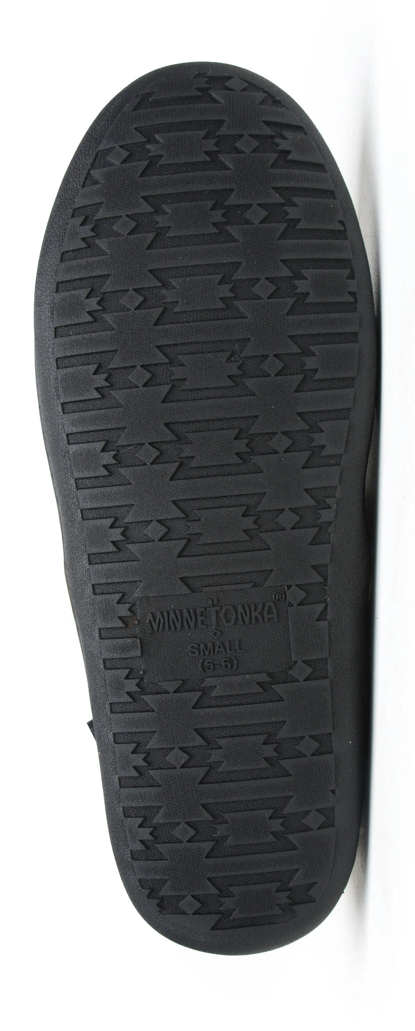 Minnetonka Moccasin Co 'Minnetonka' Women's Betty Slipper - Charcoal - Image 5